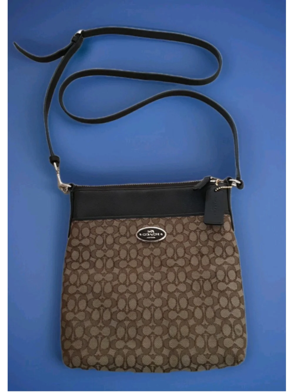 COACH 52576 North South Swingpack Signature Jacquard Leather Light Khaki/ Brown